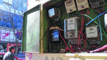 Los consumos deben pagarse, advierte Adeera.