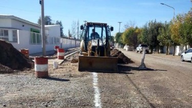 Con un refuerzo buscan mejorar el servicio de agua potable en Fernández Oro