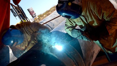 El programa abarcará actividades como mecánicos, electricistas y operadores para la industria hidrocarburífera. 