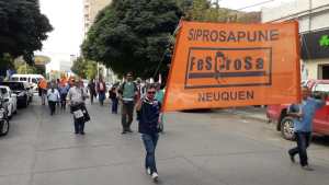 Paran los médicos de hospitales públicos y siguen las medidas