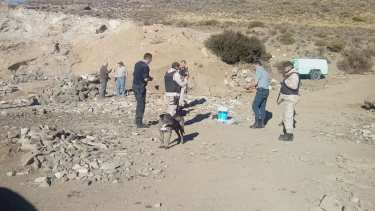 La Policía detectó una cantera ilegal en la que usaban explosivos. (Gentileza)