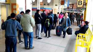 La falta de trabajo por fuera del petróleo hace estallar las convocatorias estatales