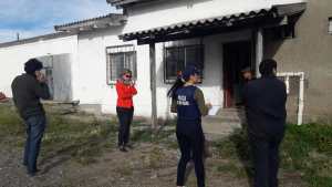 Denuncian a un empresario por estafas con viviendas en Bariloche: está prófugo