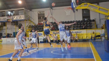 Atenas cerró en Patagones con otro triunfo
