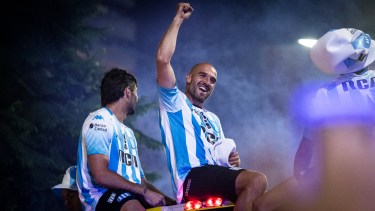 Racing campeón: Lisandro López, el líder positivo