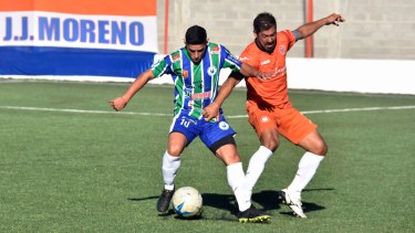 El Dino fue goleado en Madryn y ya no quedan equipos de la región. (Foto: Gentileza Diario Jornada)