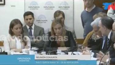 Escándalo durante la exposición de María Emilia Soria en Diputados