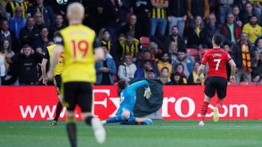 Long pasó a la historia de la Premier por su tempranero gol.
