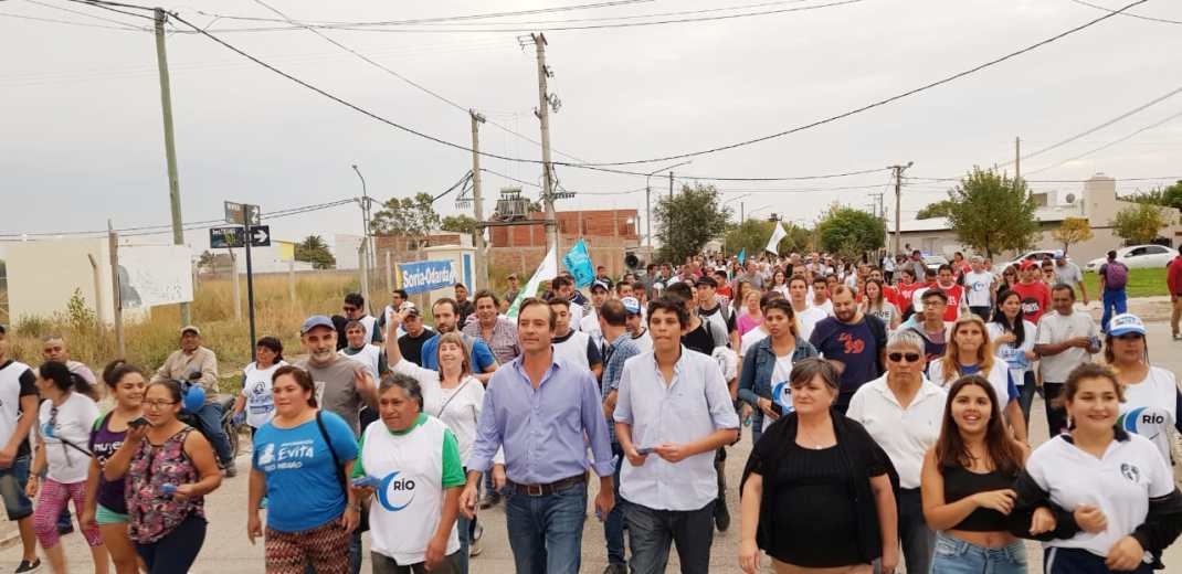El candidato del FpV recorrió Viedma y participaron otros dirigentes, entre ellos, el ex secretario General, Matías Rulli, desafiliado de Juntos.