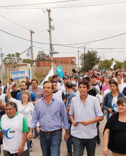 El candidato del FpV recorrió Viedma y participaron otros dirigentes, entre ellos, el ex secretario General, Matías Rulli, desafiliado de Juntos.