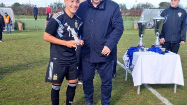 Porra fue premiado como la figura del torneo croata.