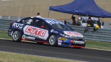 El cipoleño va por el triunfo en San Juan.