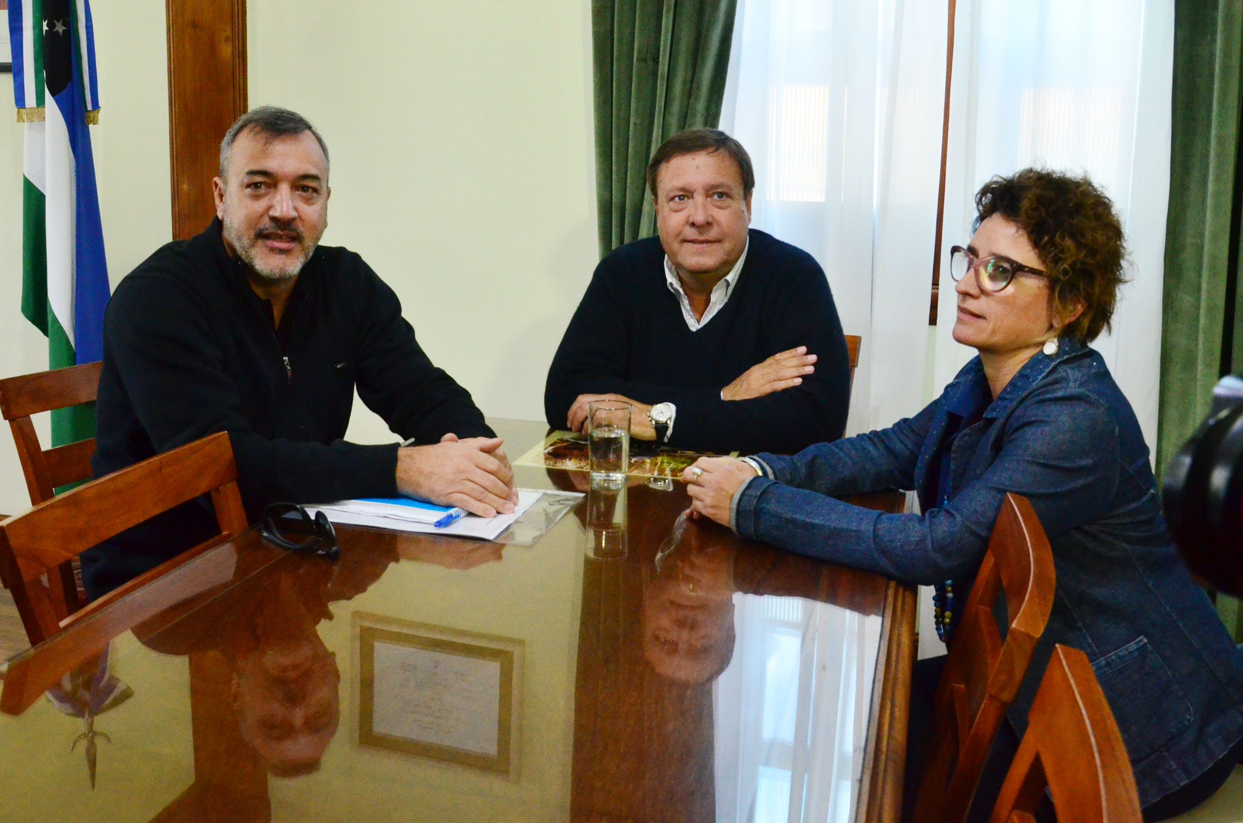 La reunión se desarrolló en el despacho del gobernador. Foto: Marcelo Ochoa