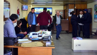 El allanamiento se realizó en la sede central del gremio. Fotos: Marcelo Ochoa.
