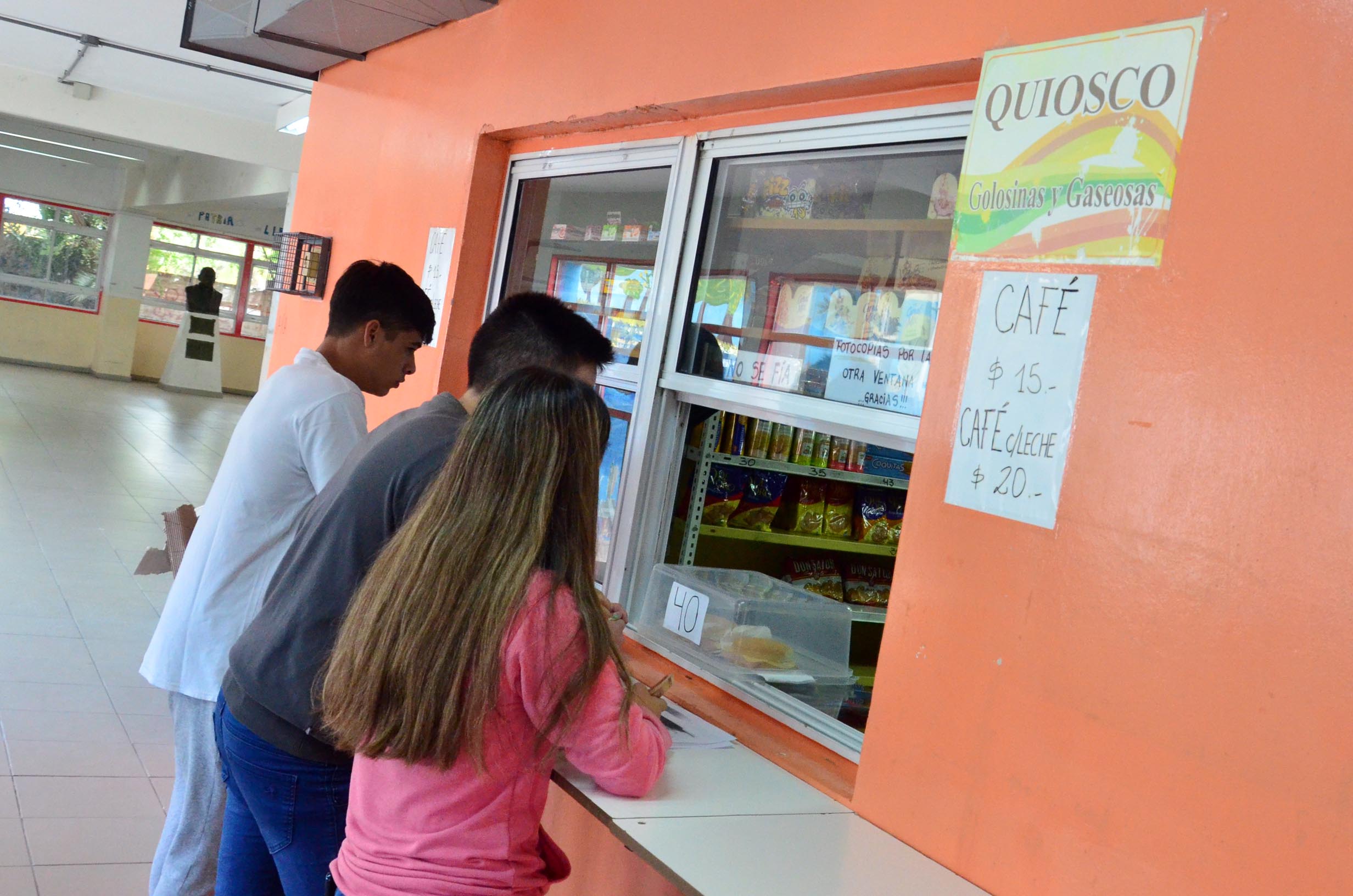 Kioscos escolares: ¿tradicionales, saludables o erradicarlos? - Diario ...