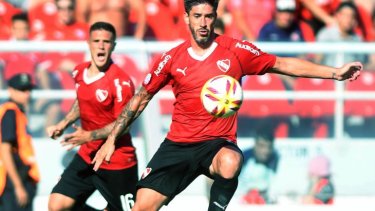 Pablo Pérez será titular en el mediocampo del Rojo, que jugará desde las 21:30 en Colombia.