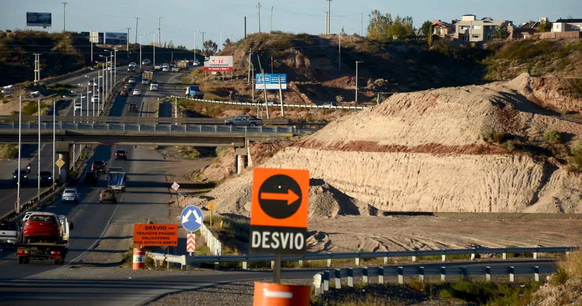 Por obras piden circular con precaución en el tramo elevado de la ruta ...