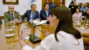 Reproches políticos en la concesión de la zona franca