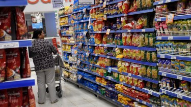 Algunos supermercados reemplazaron marcas para cumplir con el programa. Foto: Florencia Salto.