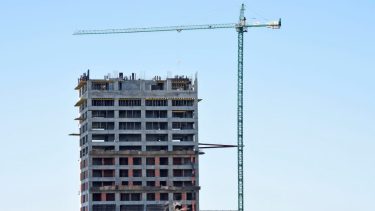 Se ahonda la crisis: caen fuerte industria y construcción