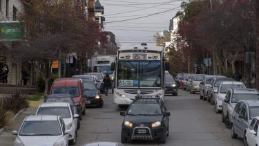 Los colectivos de Mi Bus cobrarán el boleto con aumento a partir del 1 de julio en Bariloche. Archivo