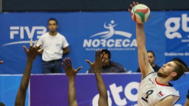 Dusan Bonacic es una de las figuras del vóley chileno. 