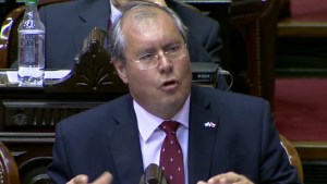 Quién es Héctor Olivares, el diputado baleado