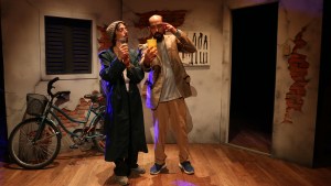 El Teatro de la Comedia de FCP vuelve con una obra de lujo: «El amateur»