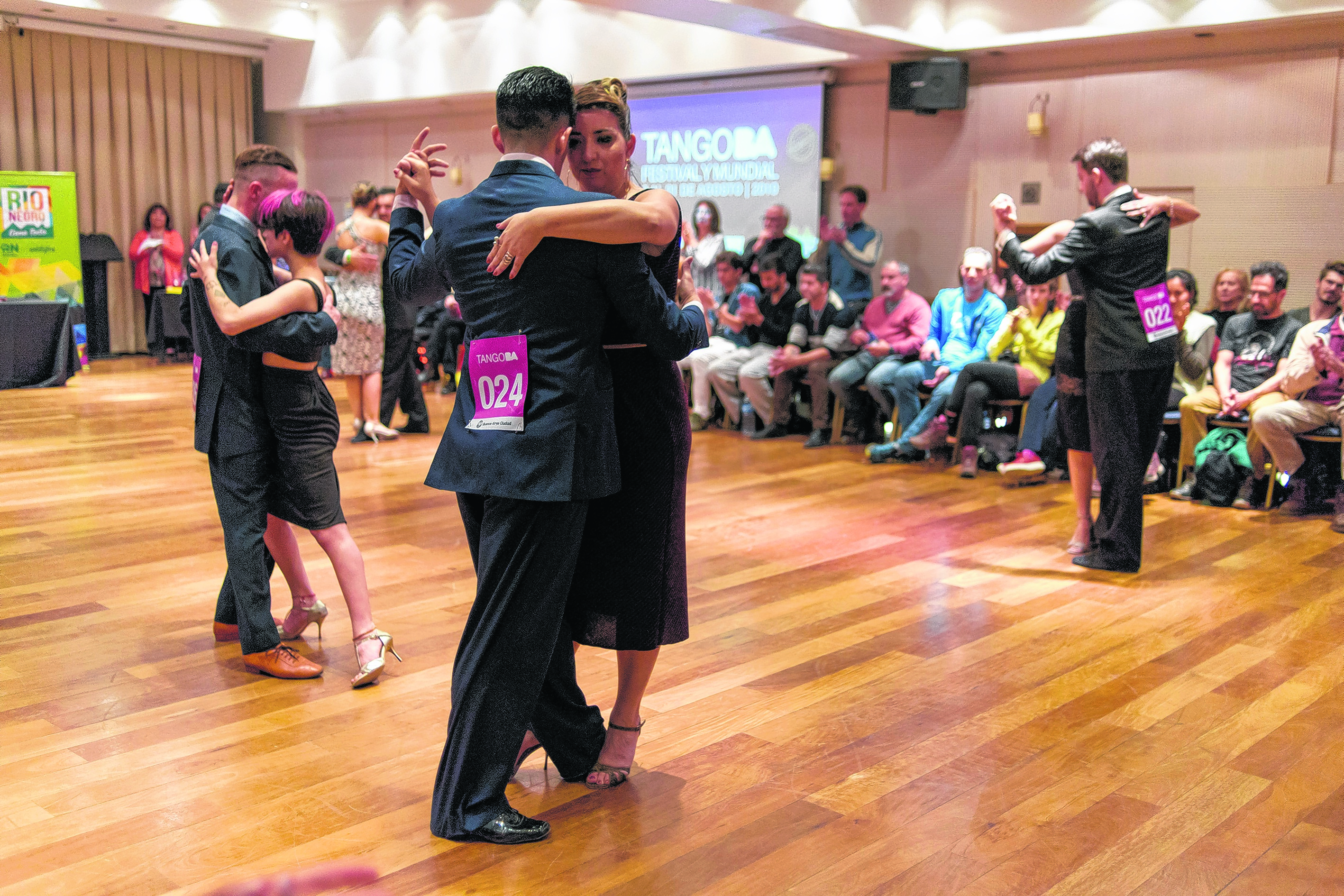 Bariloche 25/05/19 Bariloche subsede oficial de la Preliminar del Mundial de Tango 2019. Foto: Marcelo Martinez