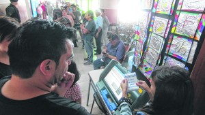 Tres municipios usarán voto electrónico para elegir a su próximo intendente