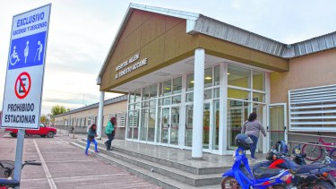 La obra tiene más de 6.000 m² y cuenta con consultorios con varias especialidades médicas.