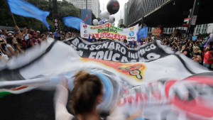 El contexto global y la política interna complican a Brasil