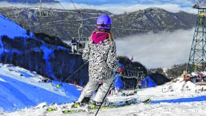 Alta Patagonia dice que el cerro Catedral no dará abasto este invierno