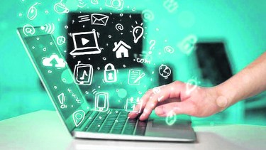 Los trámites por internet son parte de la nueva normalidad con la pandemia. Archivo