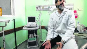 No permitirán insignias en el juicio contra el médico que no practicó un aborto no punible