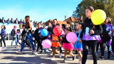 Macri saludó a reconocida vecina de Huergo, por el aniversario de la ciudad