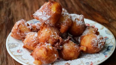 Buñuelos de manzana para cualquier mañana o tarde de mates