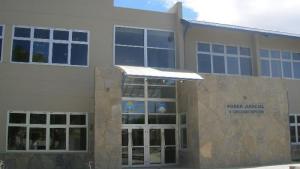 Discutió en un bar, lo atacaron con un vaso y perdió el ojo en Chos Malal