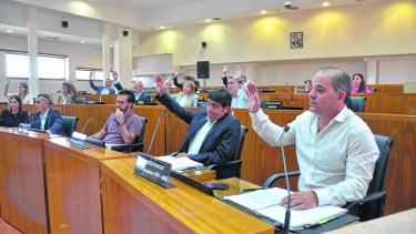 El Frente Neuquino disputará dos bancas, Libres del Sur la única que tiene. 