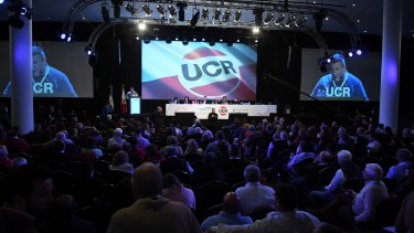 La UCR se queda en Cambiemos pero exige espacios y poder de decisión