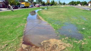 Viedma: Aplicarán multas por futuros desbordes cloacales