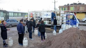 Denuncian que Provincia dejó a familias sin garrafas por no pagarle a YPF