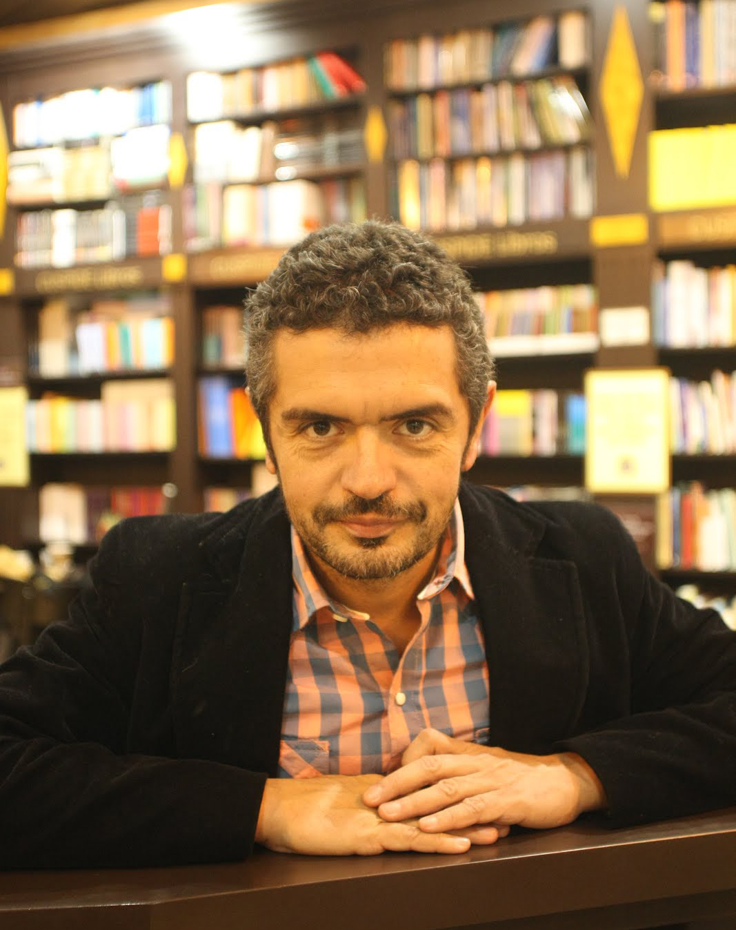 El escritor platense Leopoldo Brizuela vivió entre la música y la literatura.