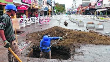 "Con la provincia, trabajamos mucho en conjunto. La Mitre es un ejemplo", dijo Gennuso. Foto: Chino Leiva