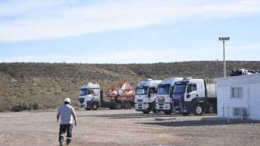 Unos 10.000 trabajadores se verán beneficiados por el programa que permite pagar hasta el 50% de los sueldos con aportes nacionales.