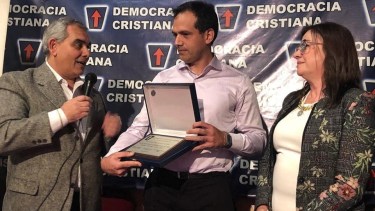 Juicio al ginecólogo: premiaron a Rodríguez Lastra por interrumpir un aborto legal