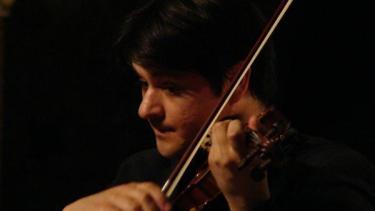 El reconocido violinista Luis Salva brindará una clínica gratuita. Foto: archivo