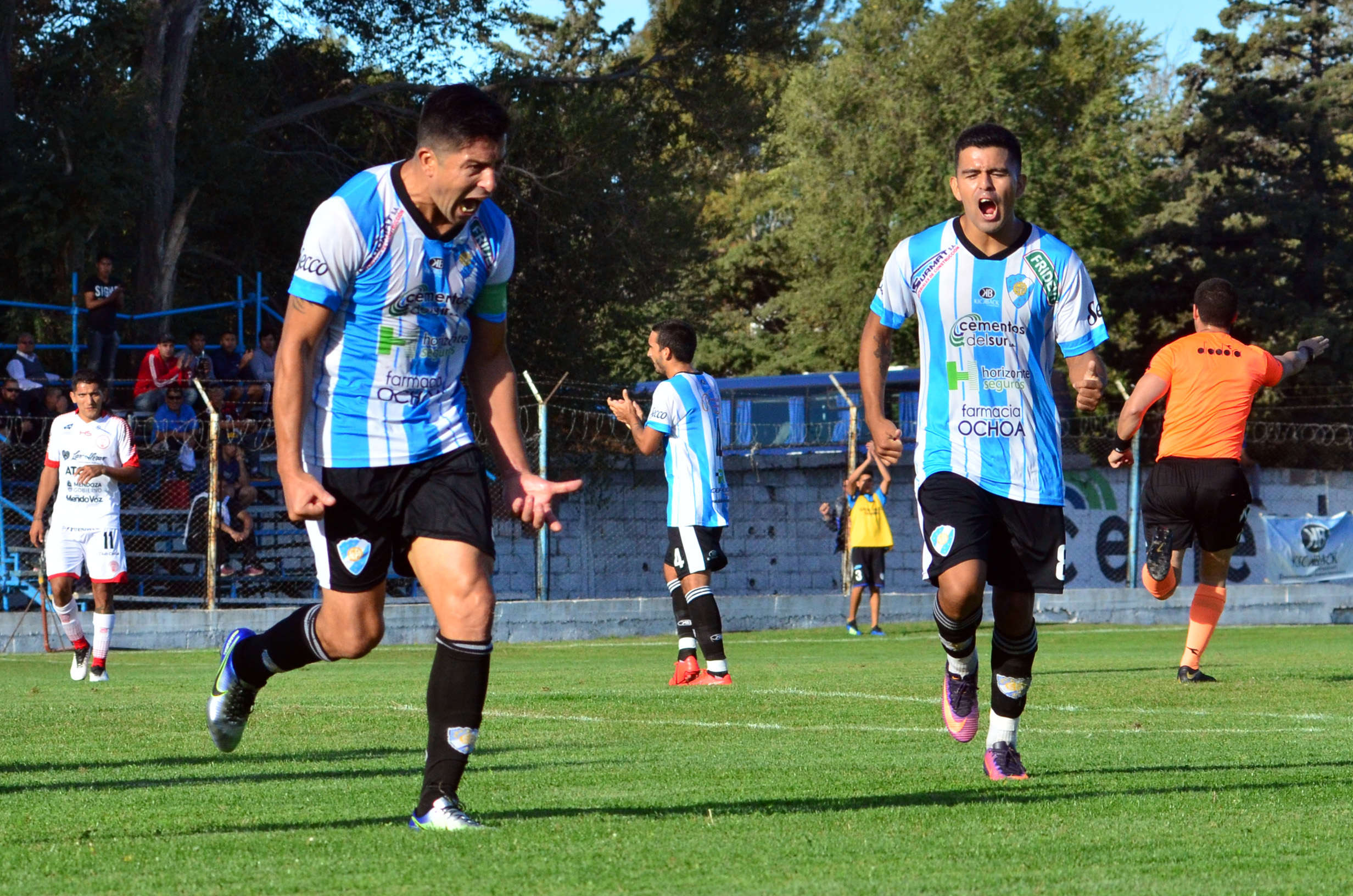 En el partido de ida jugado en Viedma hace una semana, Sol de Mayo ganó 1-0 con gol de Diego Galván.