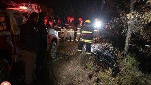 San Martín: rescataron a un hombre que cayó camino a Quila Quina