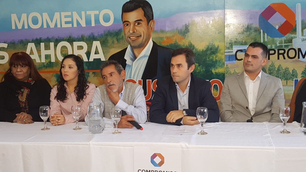 El candidato brindó hoy una conferencia de prensa para presentar la lista de concejales. (Foto: Andrea Vázquez)